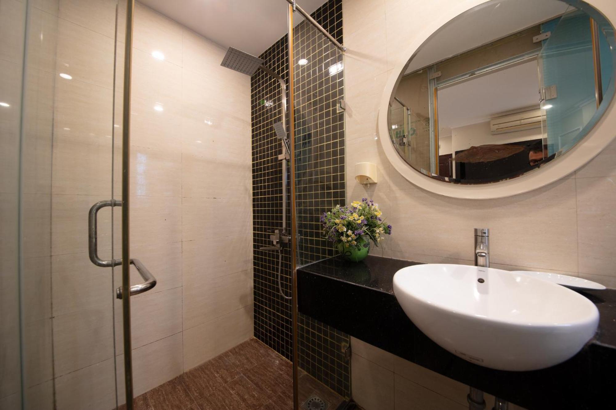 Omina Hanoi Hotel & Travel Luaran gambar