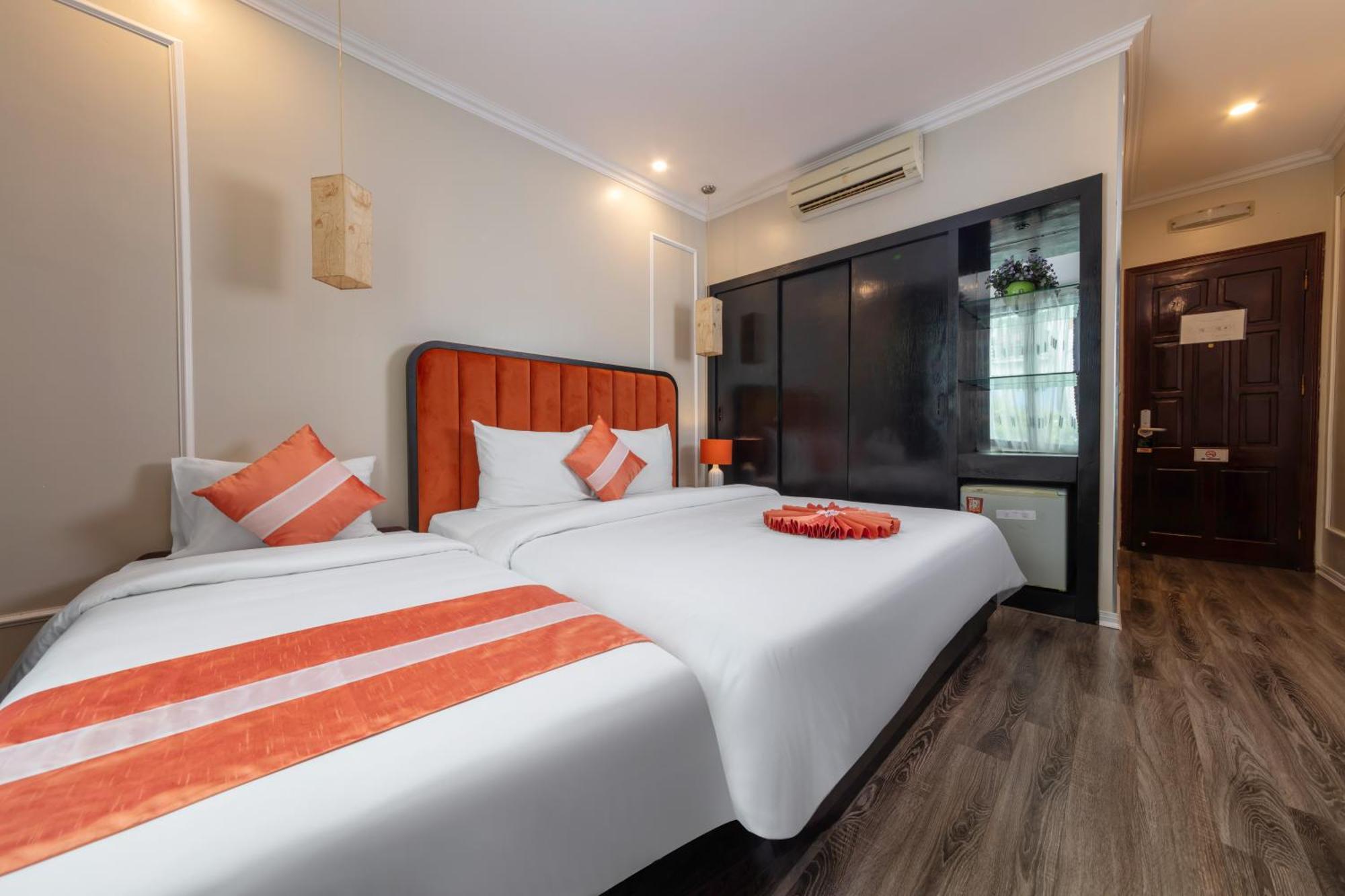 Omina Hanoi Hotel & Travel Luaran gambar