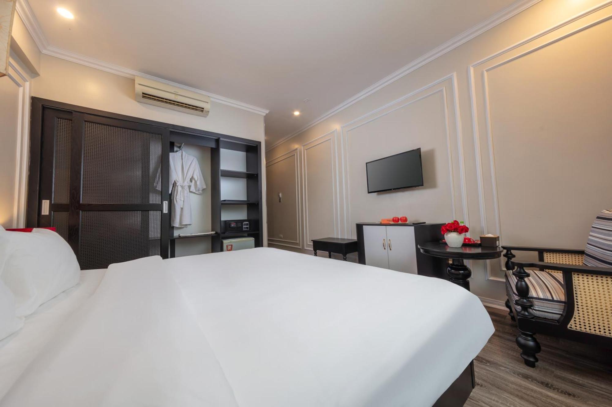 Omina Hanoi Hotel & Travel Luaran gambar