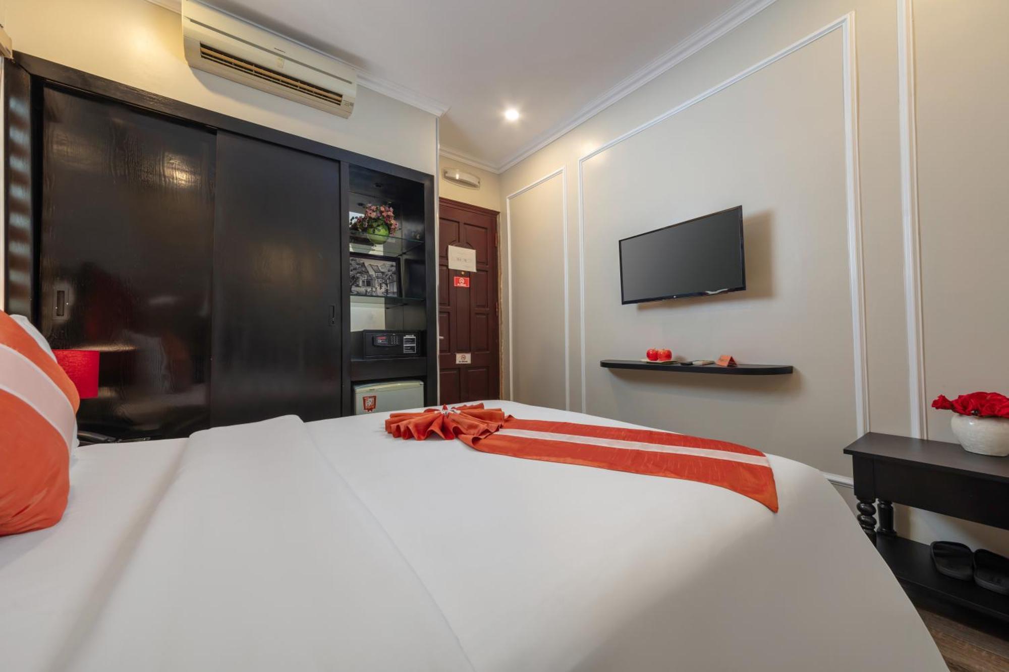Omina Hanoi Hotel & Travel Luaran gambar