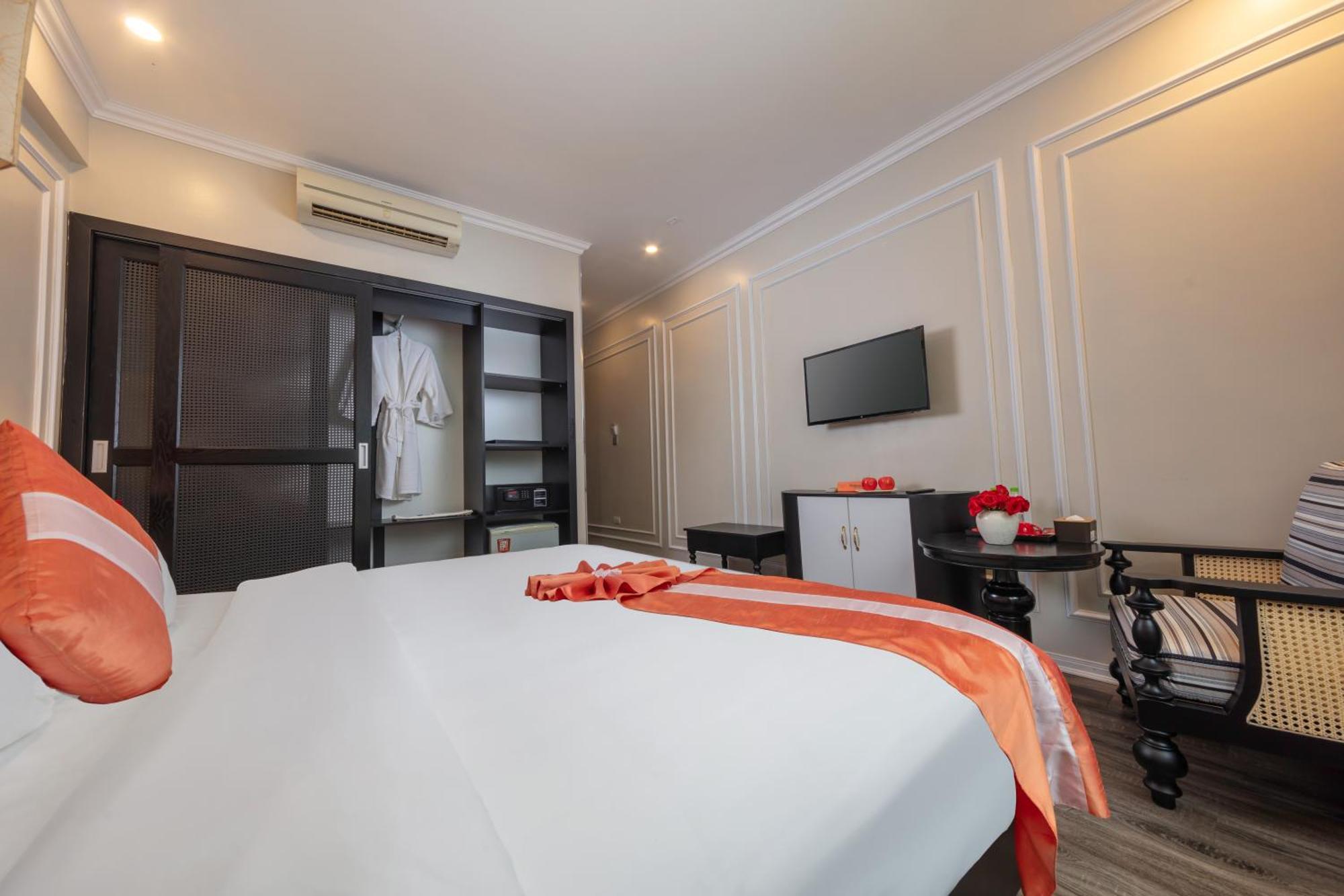 Omina Hanoi Hotel & Travel Luaran gambar